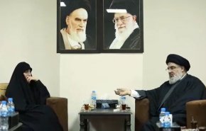 السيد نصرالله یستقبل كريمة الشهيد قاسم سليماني