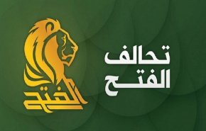 نائبة عراقية: هناك من اتفق مع أمريكا على بقائها!