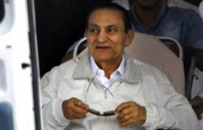أنباء متضاربة عن وفاة حسني مبارك