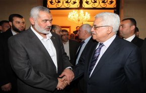هنية لمحمود عباس: نقف خلف مواقفكم الثابتة
