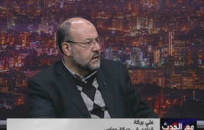 بالفيديو.. قيادي في حماس يكشف تفاصيل اتصال ابو مازن وهنية