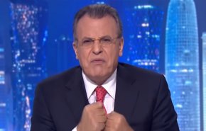 مذيع الجزيرة يتحدث عن تعرضه لطعنة من قبل حاكم خليجي 
