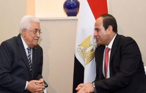 السيسي يبحث مع عباس 
