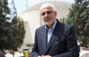 ايران تعقد صفقة مع روسيا لإنشاء محطتين نوويتين حتى عام 2025