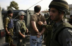 الاحتلال يعتقل 10 فلسطينيين بالضفة والقدس