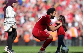 محمد صلاح يرزق بابنة ثانية... تعرف على اسمها