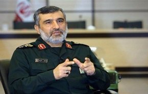 العميد حاجي زادة: نمتلك السيطرة على الصواريخ خارج الغلاف الجوي