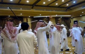 فتاة سعودية تتزوج بأمر قضائي بعد 10 سنوات من العضل