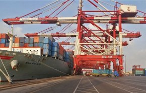 إیران تخصص 35.5 ملیار دولار لتوريد السلع الاساسية