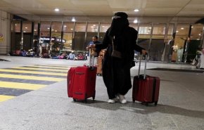 السعودية تبدأ تطبيق إلغاء تصريح السفر للنساء