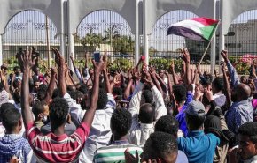 مجلس وزراء السودان يدين استخدام العنف ضد مسيرات الخميس
