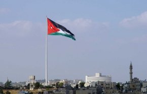 الأردن يطالب بتدخل دولي لتصدي الجراد 