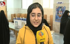 شاهد ماذا قالت ناخبة ايرانية تصوت لأول مرة 