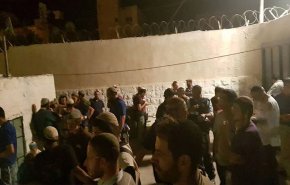 مواجهات عنيفة إثر اقتحام المستوطنين لقبر يوسف (ع)