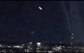 لحظة سقوط نيزك بولاية أريزونا الأميركية  + فيديوهات