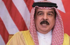 ملك البحرين: على الوقف الجعفري تكفل اتباعه في الخارج