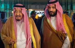ماذا يعني ظهور الملك سلمان بالتزامن مع اعتقال شقيقه 'الخائن'؟