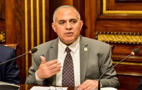 مصر تتهم اثيوبيا بصرف أموال الشعب الإثيوبي في الهواء!
