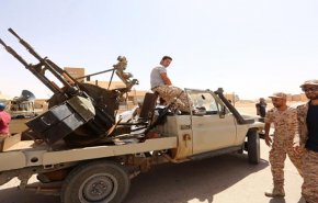 بالفيديو... حفتر يعزز قواته جنوب سرت