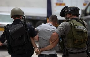 اعتقالات بالقدس المحتلة واعتداءات للمستوطنين بالخليل