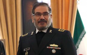 العبادي وشمخاني يبحثان أهمية العلاقات بين البلدين
