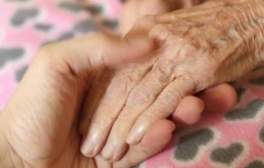 التدخين والتوتر النفسي .. أبرز العوامل المؤثرة في طول العمر 