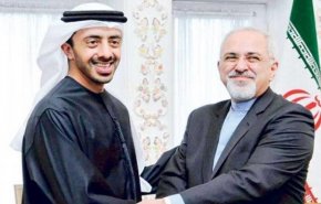 اتصال هاتفي بين ظريف ونظيره الاماراتي لمواجهة كورونا