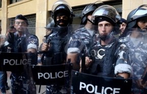 القوى الامنية في لبنان تتابع تطبيق حالة التعبئة العامة ضد كورونا
