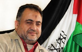 حماس: الاحتلال رفض تزويد الأسرى بكمامات وطالبهم باستخدام الجوارب

