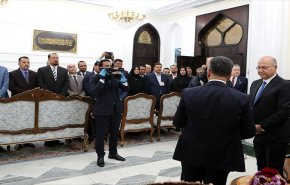 الزرفي يشكل فريقا تفاوضيا لضمان الاغلبية بشأن حكومته