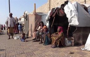 قصة أسرة يمنية نازحة تكاد تكون الأكثر بؤسا في العالم

