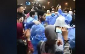 بالفيديو..حفل زفاف يسخر من فيروس كورونا في مصر