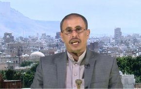 وزير الإعلام اليمني يدين منع المسلمين من أداء فريضة الحج