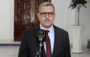 رئيس الوزراء الجزائري يتعهد بمساعدة كل المواطنين في أزمة الكورونا
