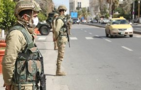 رغم اعاقتها.. فتاة اردنية ترمى في الشارع بسبب ’كورونا’
