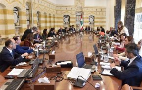 حكومة لبنان في خطر