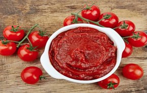 شاب يكتشف إصابته بكورونا بفضل معجون الطماطم!