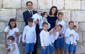 اصابة 11 طفلا من عائلة واحدة بكورونا في اسبانيا