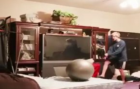تمارين منزلية في زمن كورونا.. لا تمارسوها في البيت! + فيديو