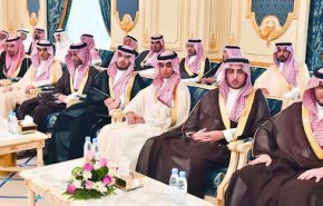 إصابة  150 أميرا سعوديا بفيروس كورونا والملك في الحجر