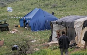 مستوطنون يعتدون على اراض لفلسطينيين لاستحداث بؤرة استيطانية