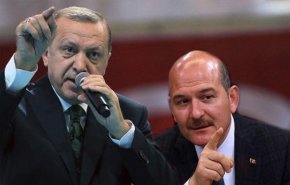 ماذا وراء استقالة وزير داخلية تركيا والصراعات في محيط أردوغان؟
