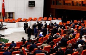 جدل في تركيا بسبب قانون للإفراج عن آلاف السجناء بسبب كورونا