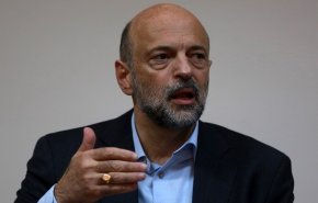 الرزاز: الأوضاع المالية في الأردن تحت الضغط جراء كورونا