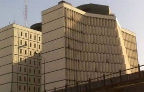 دراسة عدة مقترحات وحلول لتغيير نظام الرواتب في العراق