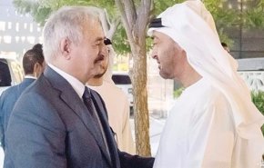 صحيفة بريطانية تكشف عن تزويد حفتر بشحنات وقود من الإمارات