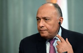 مصر تبحث تطورات الأوضاع مع فرنسا لكبح فيروس كورونا