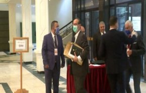 شاهد: لبنان يخطط لانعاش اقتصاده لكن الهجوم الامريكي..