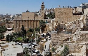 الخارجية الفلسطينية : قرصنة أراضي الحرم الإبراهيمي جريمة
