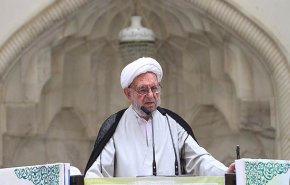 اللواء سلامي: آية الله أميني كان منارة للجيل الجديد
